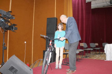 Primăria Cernavodă a premiat elevii pasionaţi de istorie
